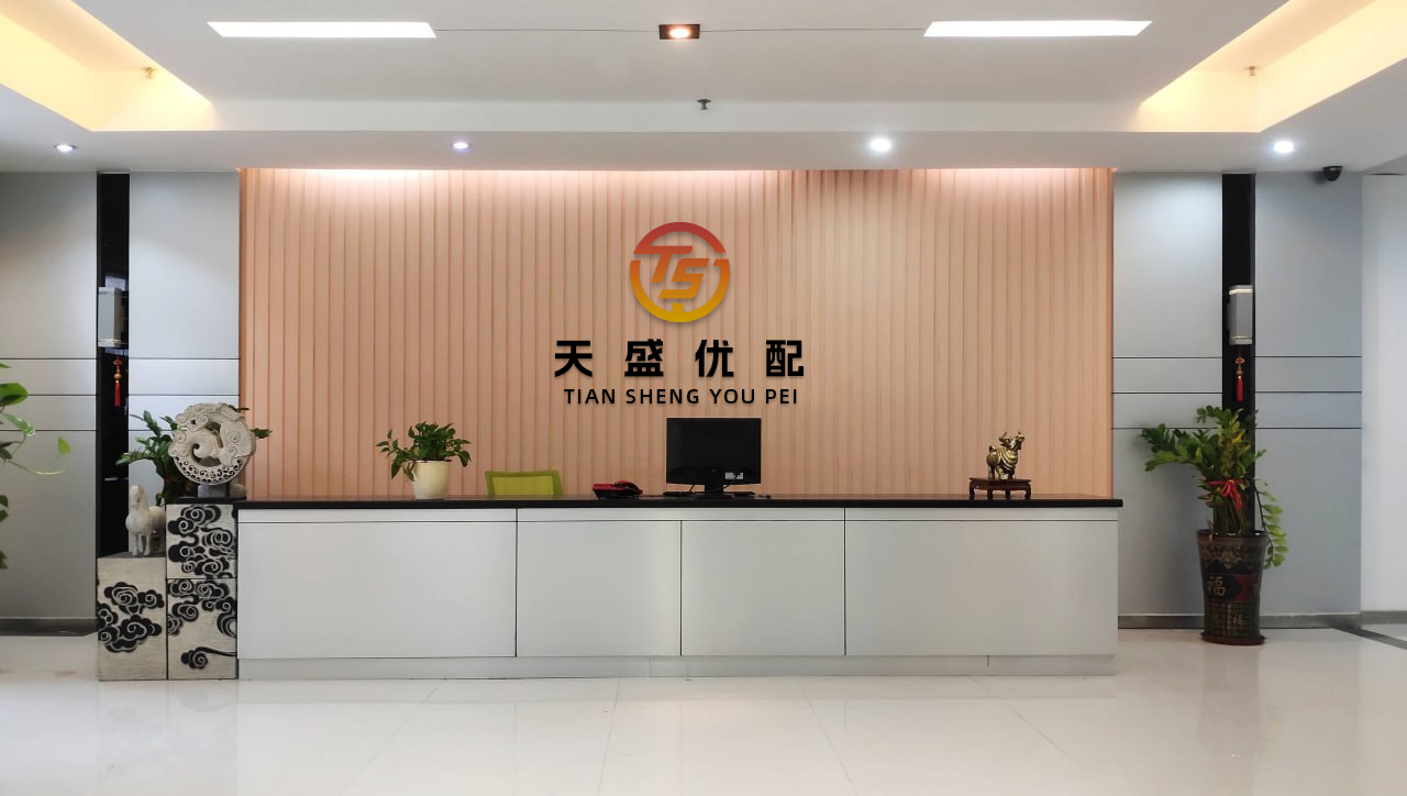付融宝配资 苹宇跃：深度揭秘股票底部密码，独家分享底部战法之精髓。本文将细致解读股票的多种底部战法。股票底部形态大有学问。就拿“蛟龙出海”来说，一根中长阳线上穿5日、10日、30日均线，并且收盘于均线上方，...
